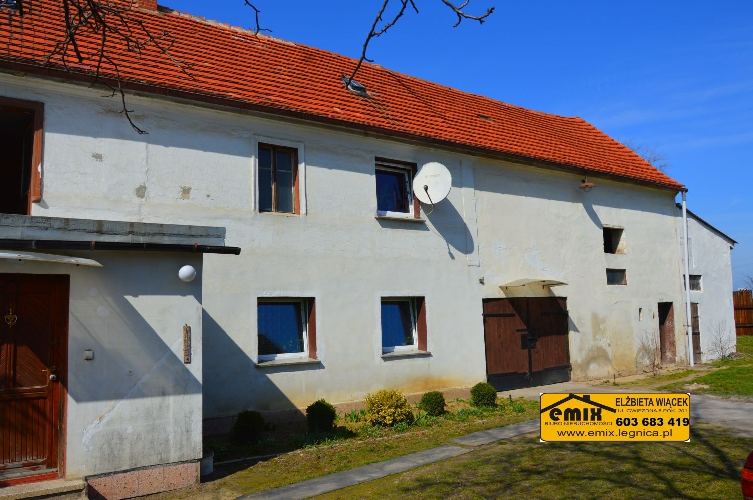 Dom w Niedaszowie k. Jawora, dwa garaże, działka 2692m2 - 2