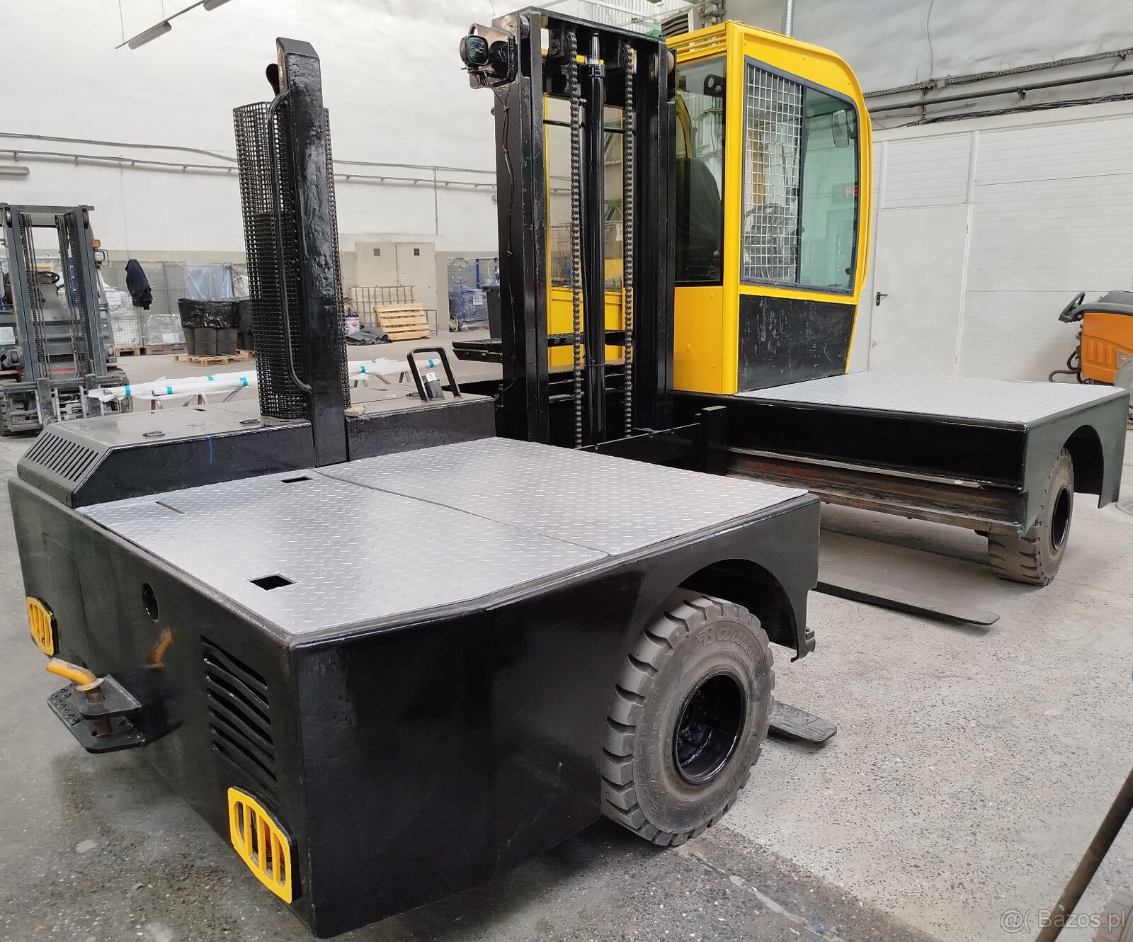 Wózek widłowy boczny TERRA - 2