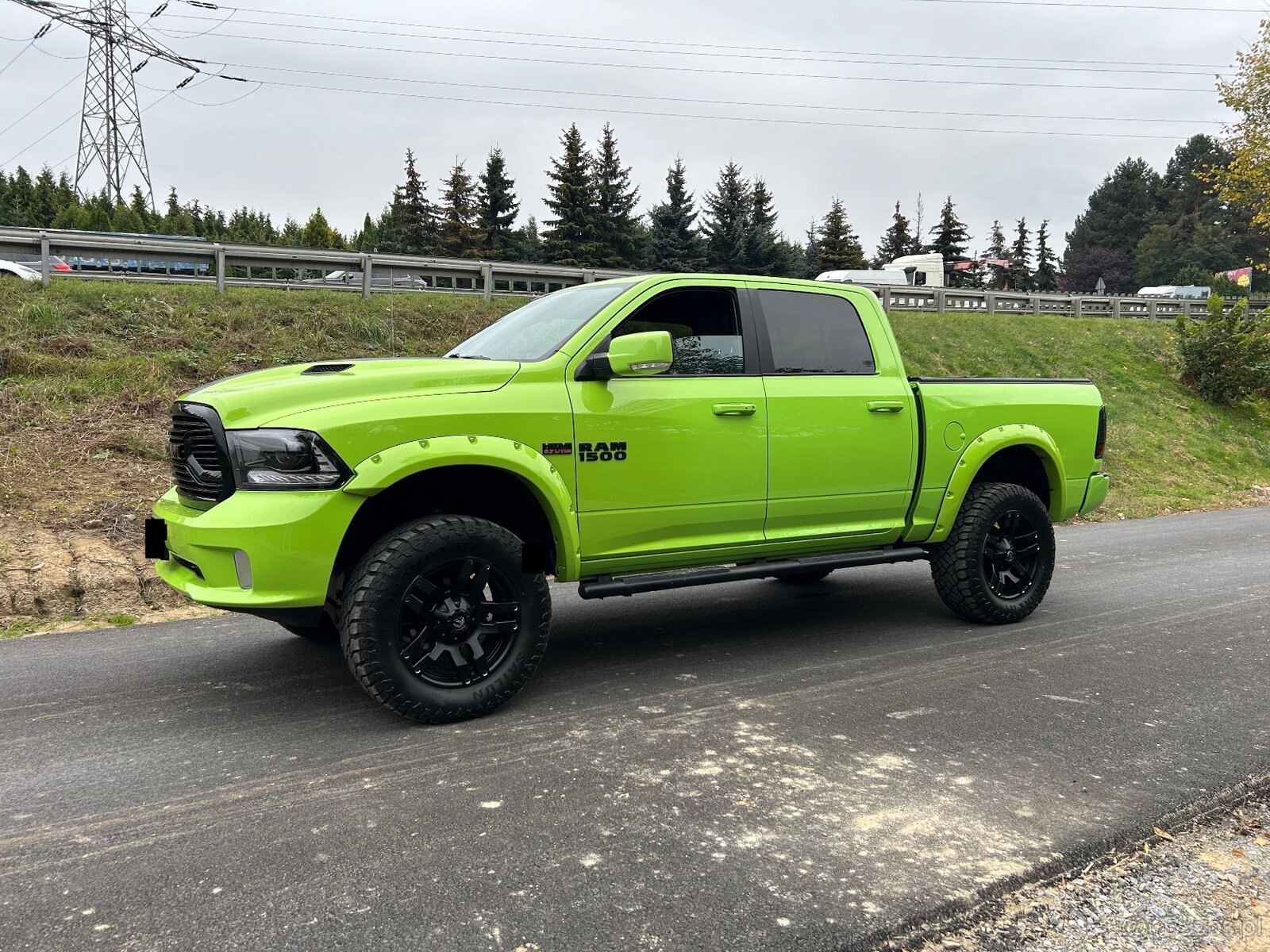 DODGE RAM SPORT 4x4, 5.7L, 401KM, 2017r. - 2
