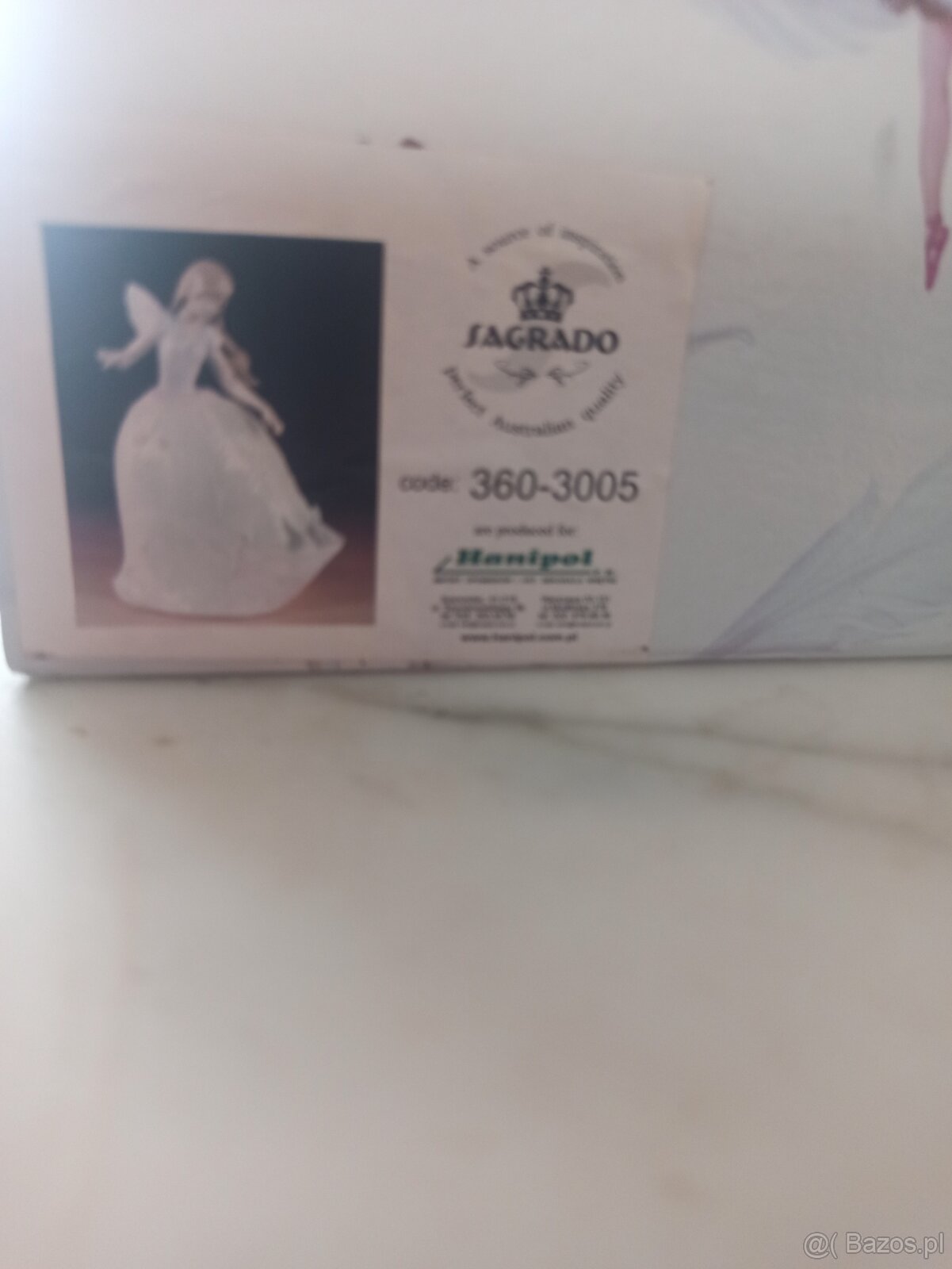 Sprzedam porcelanową figurkę - 2