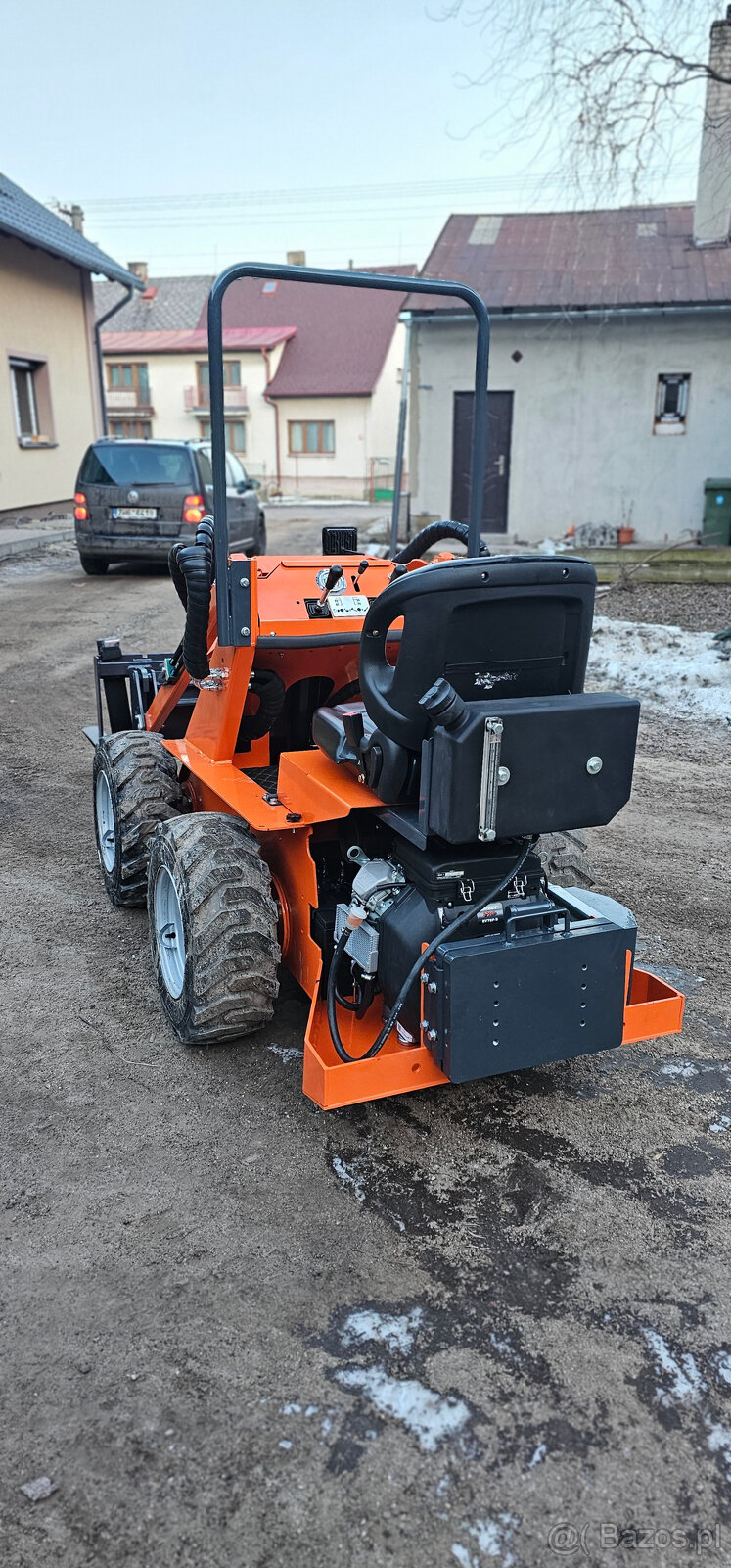 Sprzedam mini ładowarkę ręczną RL500 - 2