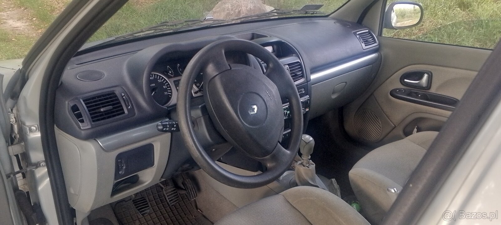 Renault Clio 2003 r.1.4 benzyna - 2