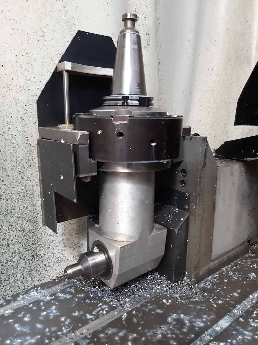 Chiron FZ 28 L - Centrum obróbcze Pionowe - 2