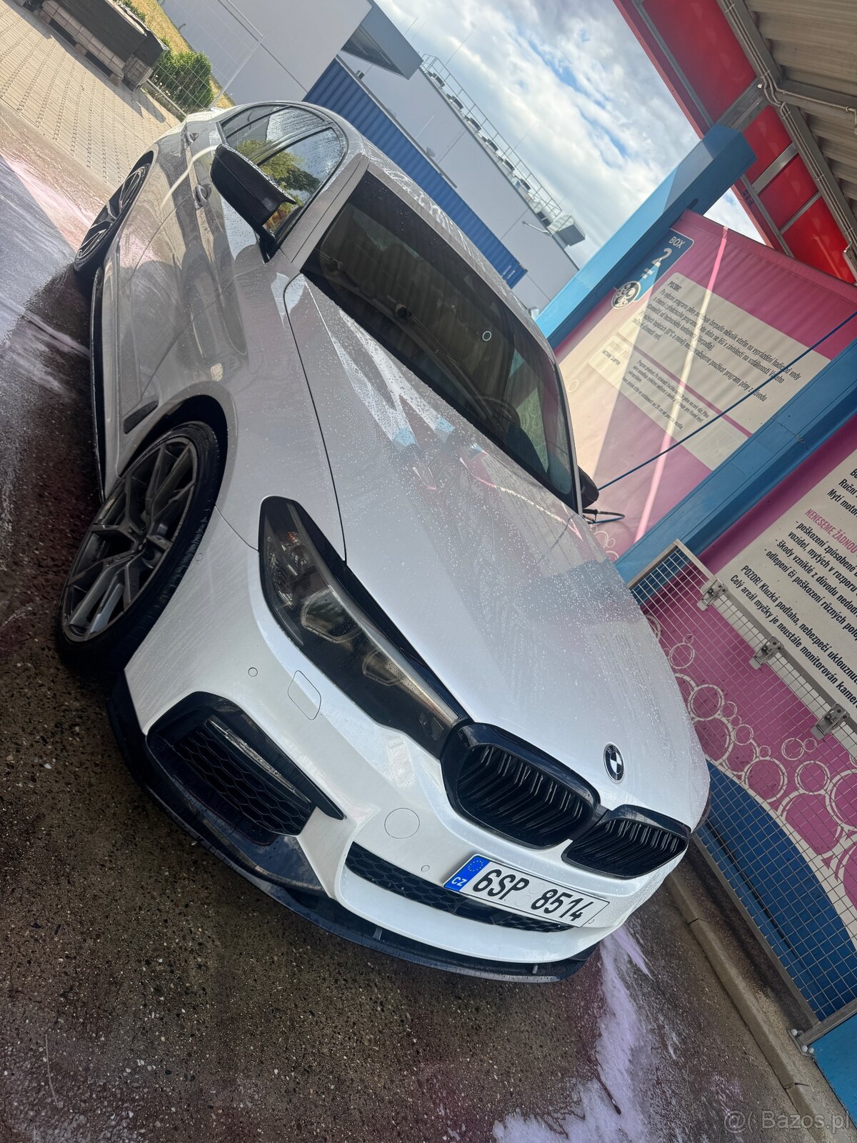BMW G30 540i 2017 - 2
