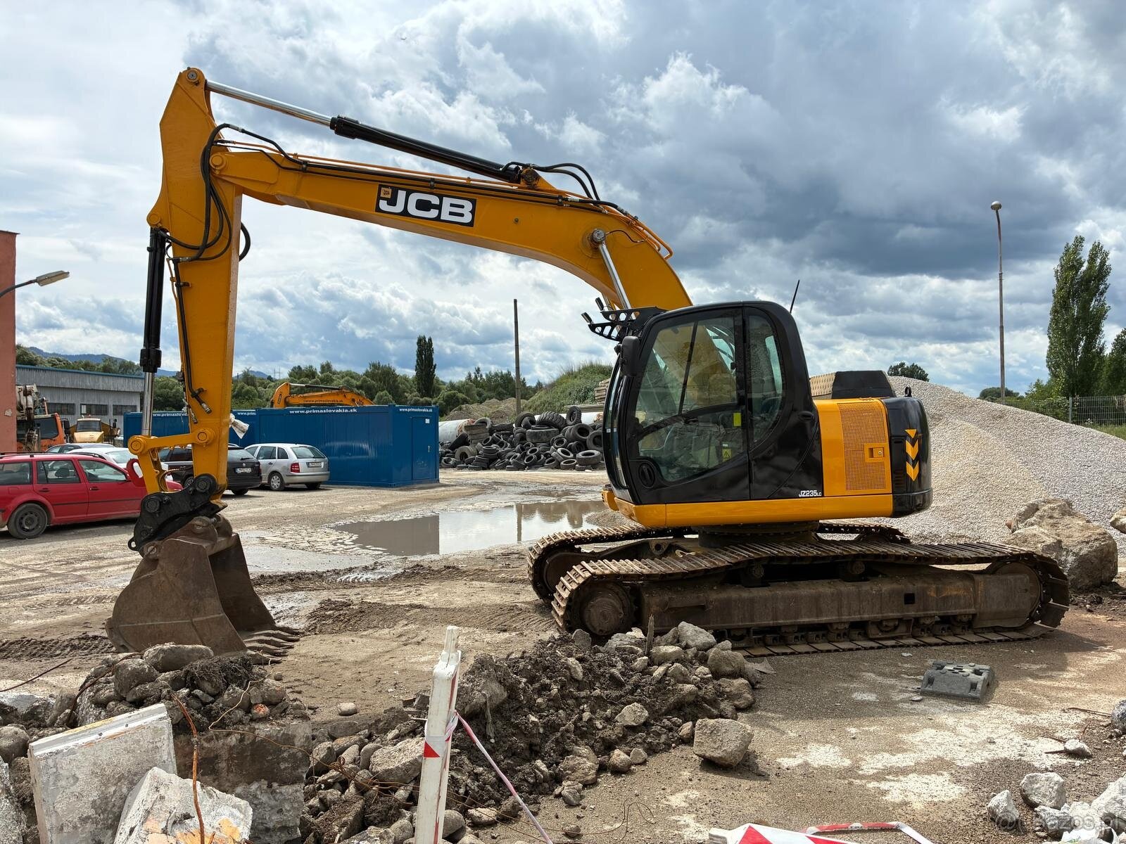 sprzedam koparka JCB 235 LC - 2
