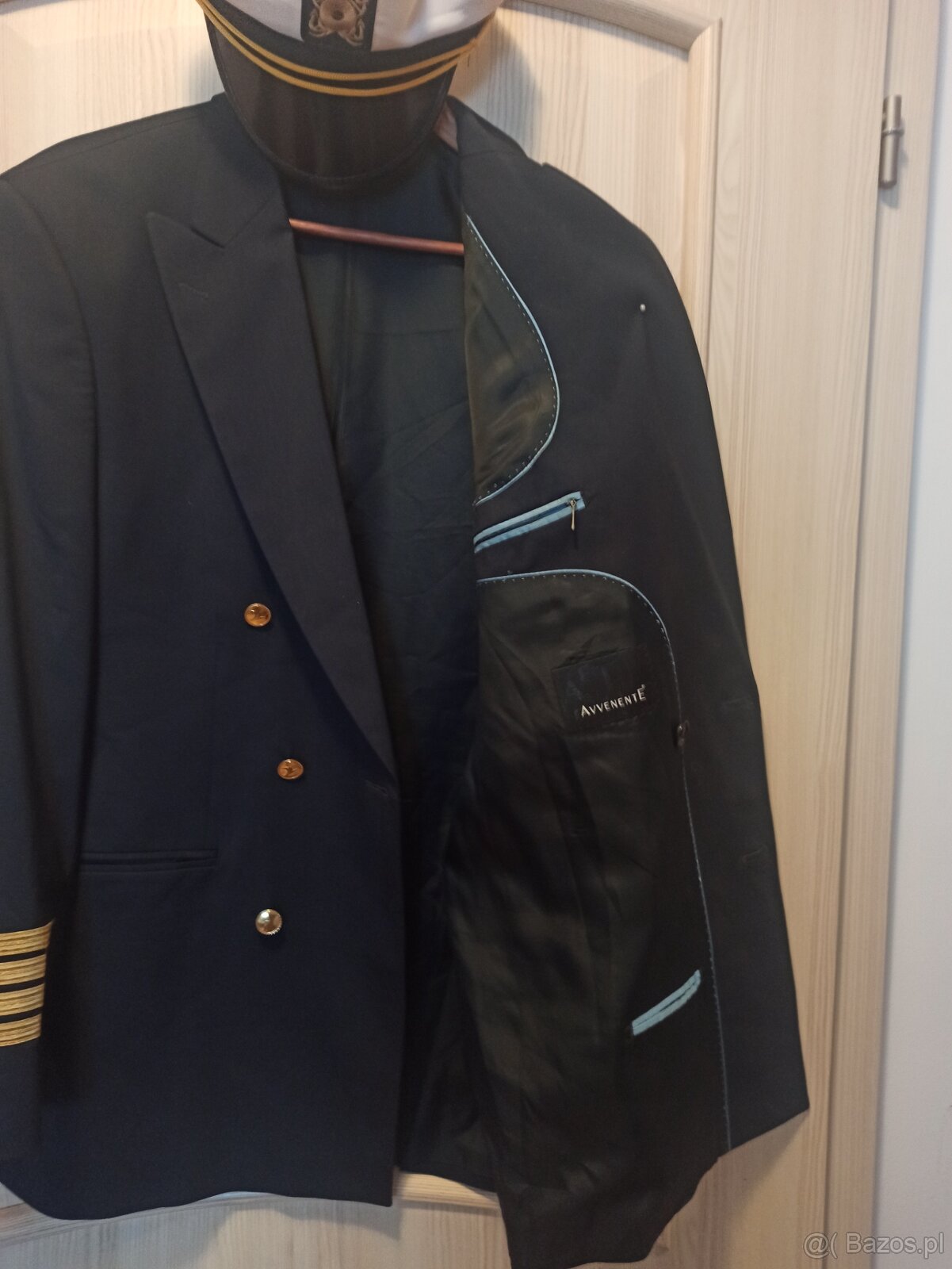 Sprzedam strój kapitana linii lotniczych - 2