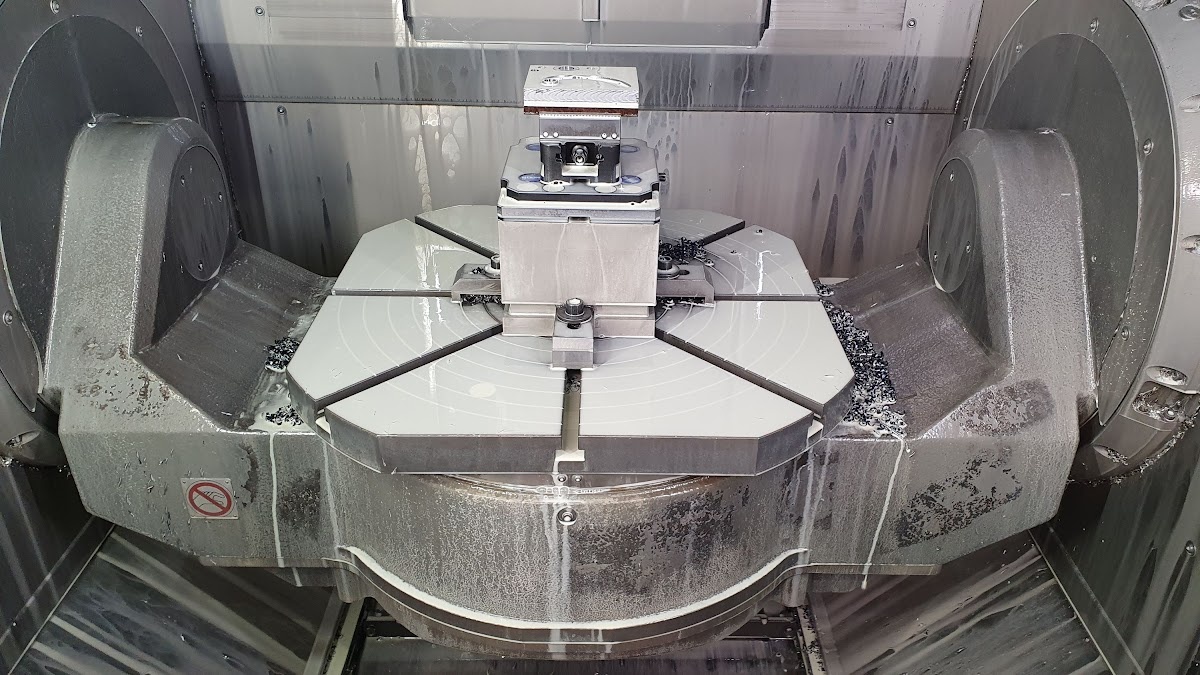 Hermle AG C 30 U Dynamic - Centrum obróbcze Pionowe - 2