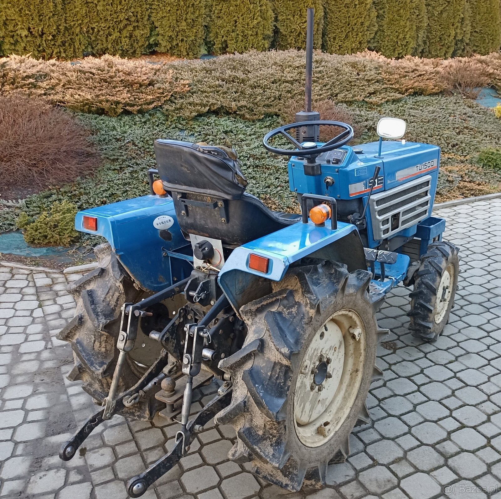 Traktorek ISEKI TU1500 4x4 - 2
