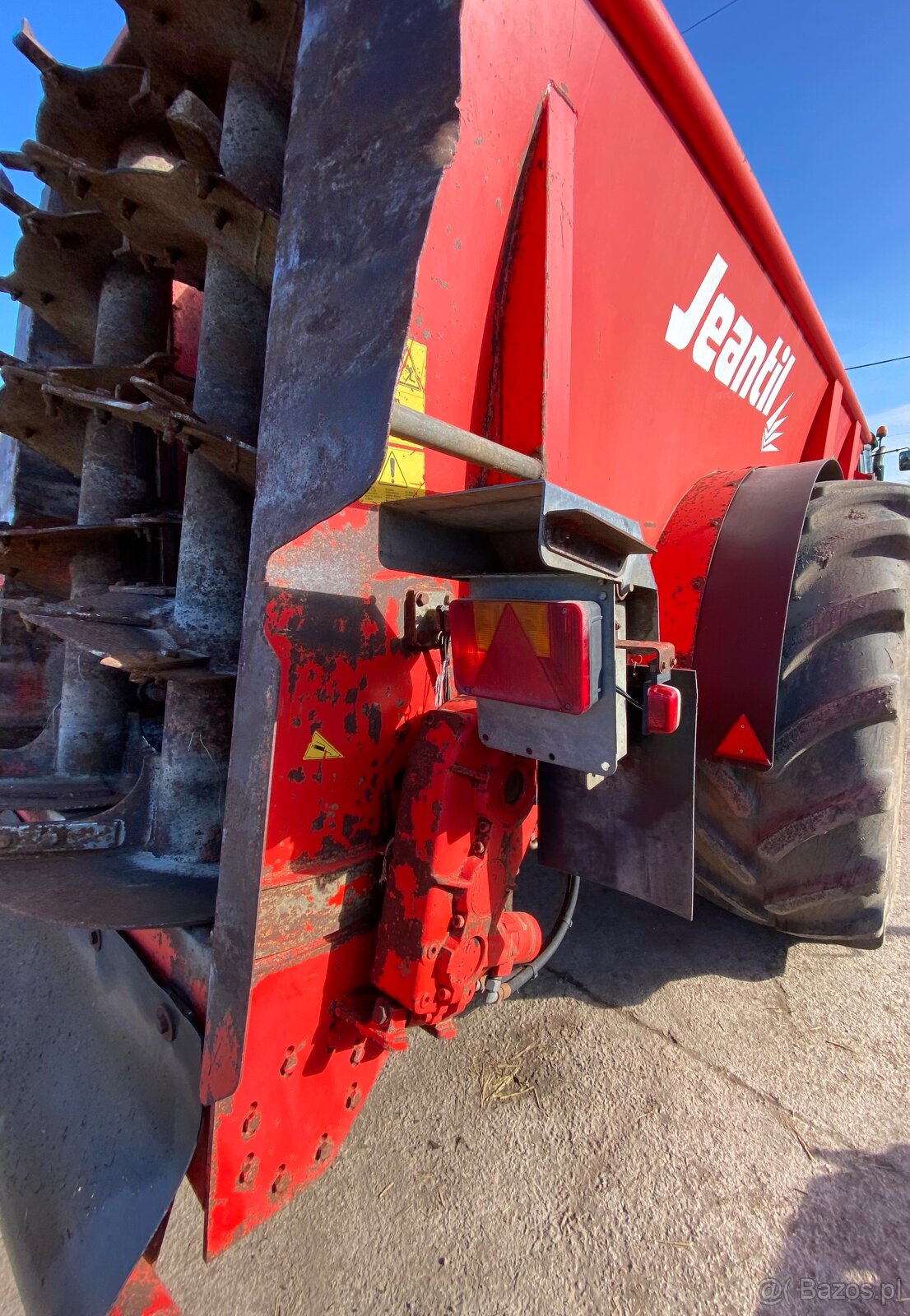 Rorzutnik obornika Jeantil 18-14 - 2