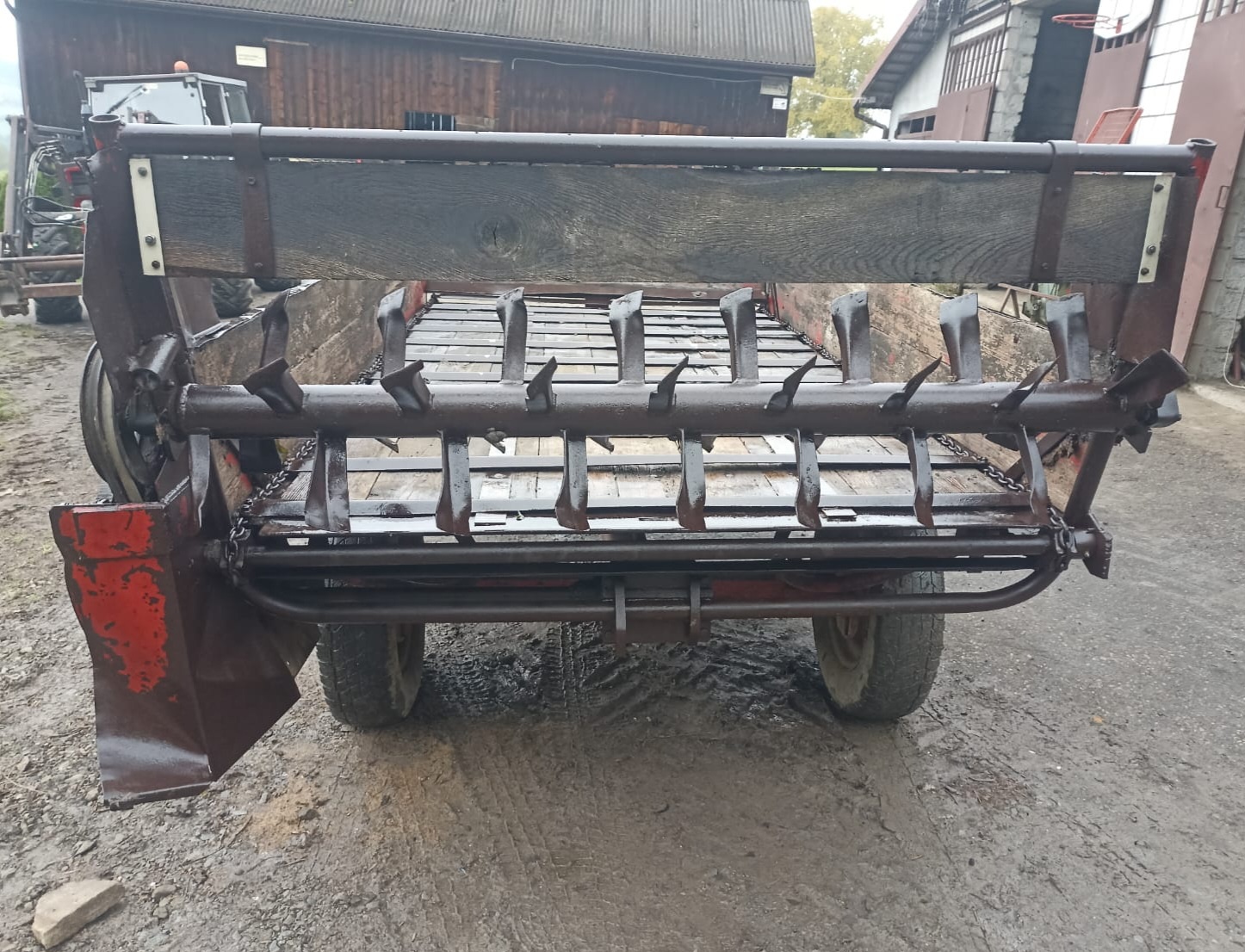 Rozrzutnik obornika JF AV 2T - 2