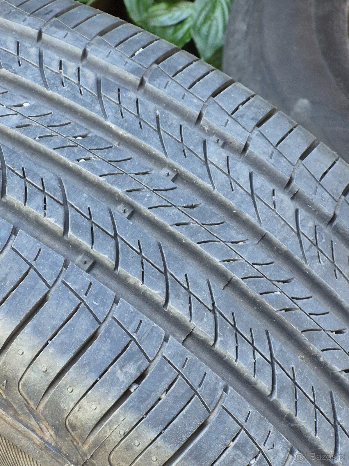 Sprzedam opony wilosezonowe - 2