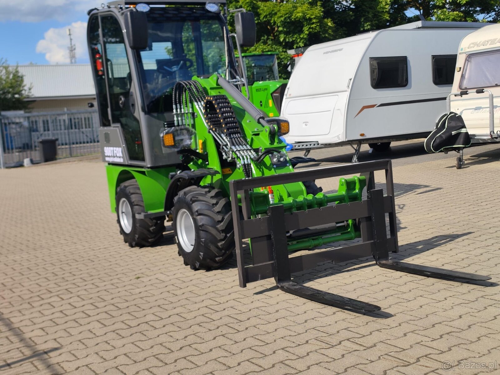 ŁADOWARKA KOŁOWA 908T - 2