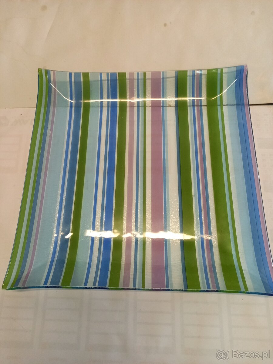 Talerz dekoracyjny z kolorowego szkła  wymiar 30 x 30 cm - 2