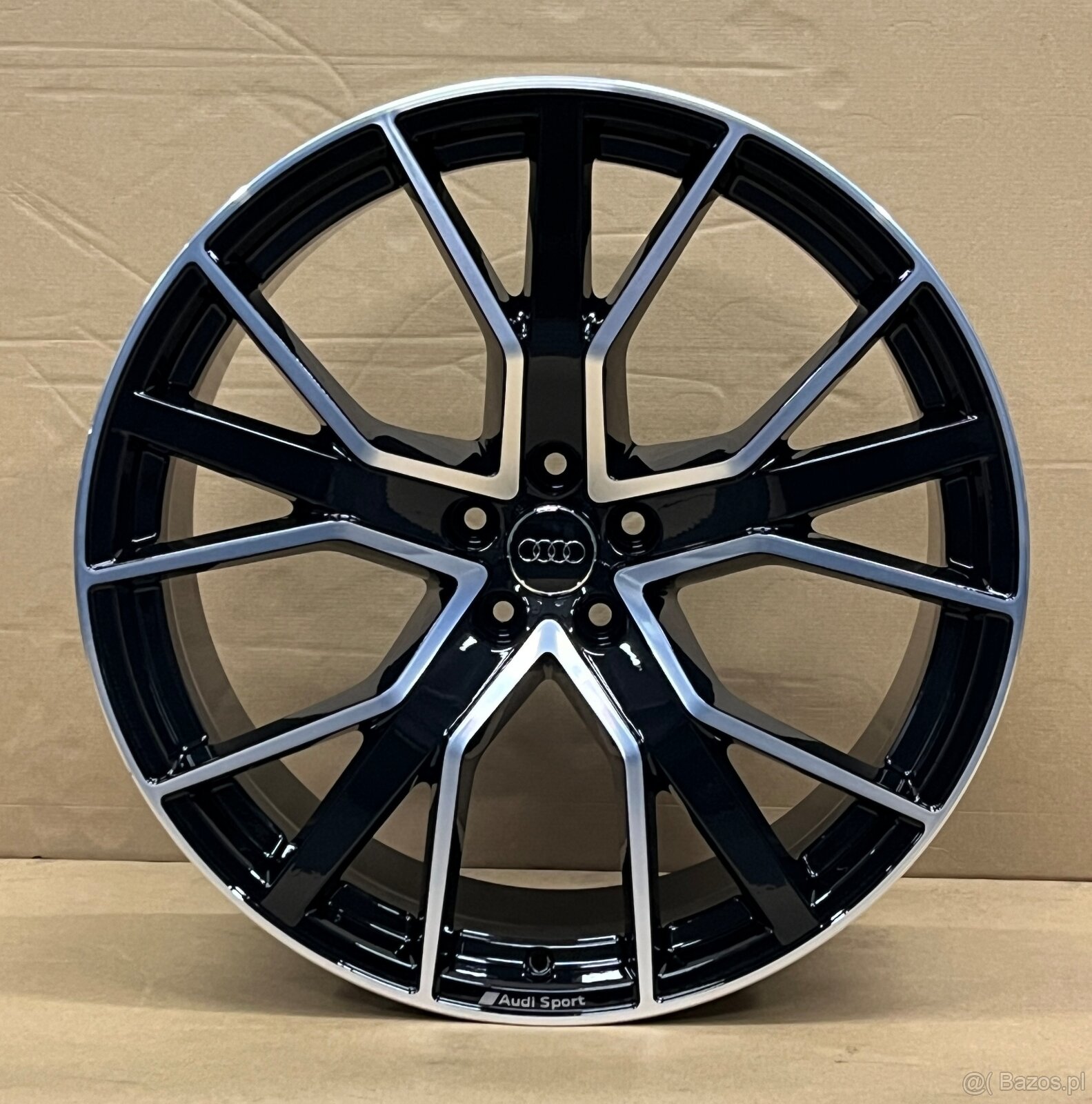 Felgi Audi Q8 SQ8 10J x 22 ET21 4M8601025Q / AQ 5x112 - 2