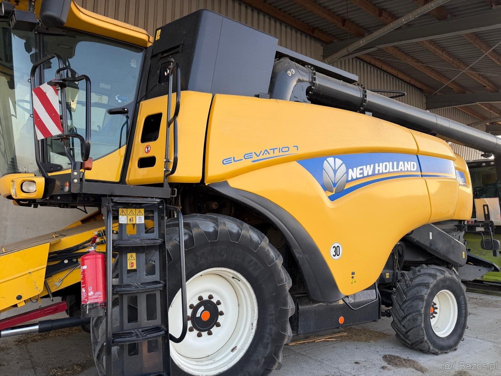 Kombajn zbozowy New Holland CX8080 rok 2014 heder Vario sta - 2