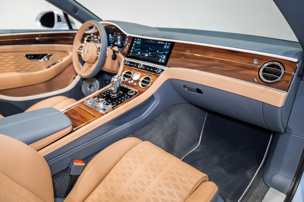 Bentley Continental GTC V8 Mulliner hybrid power 1200 KM WK1 - 2