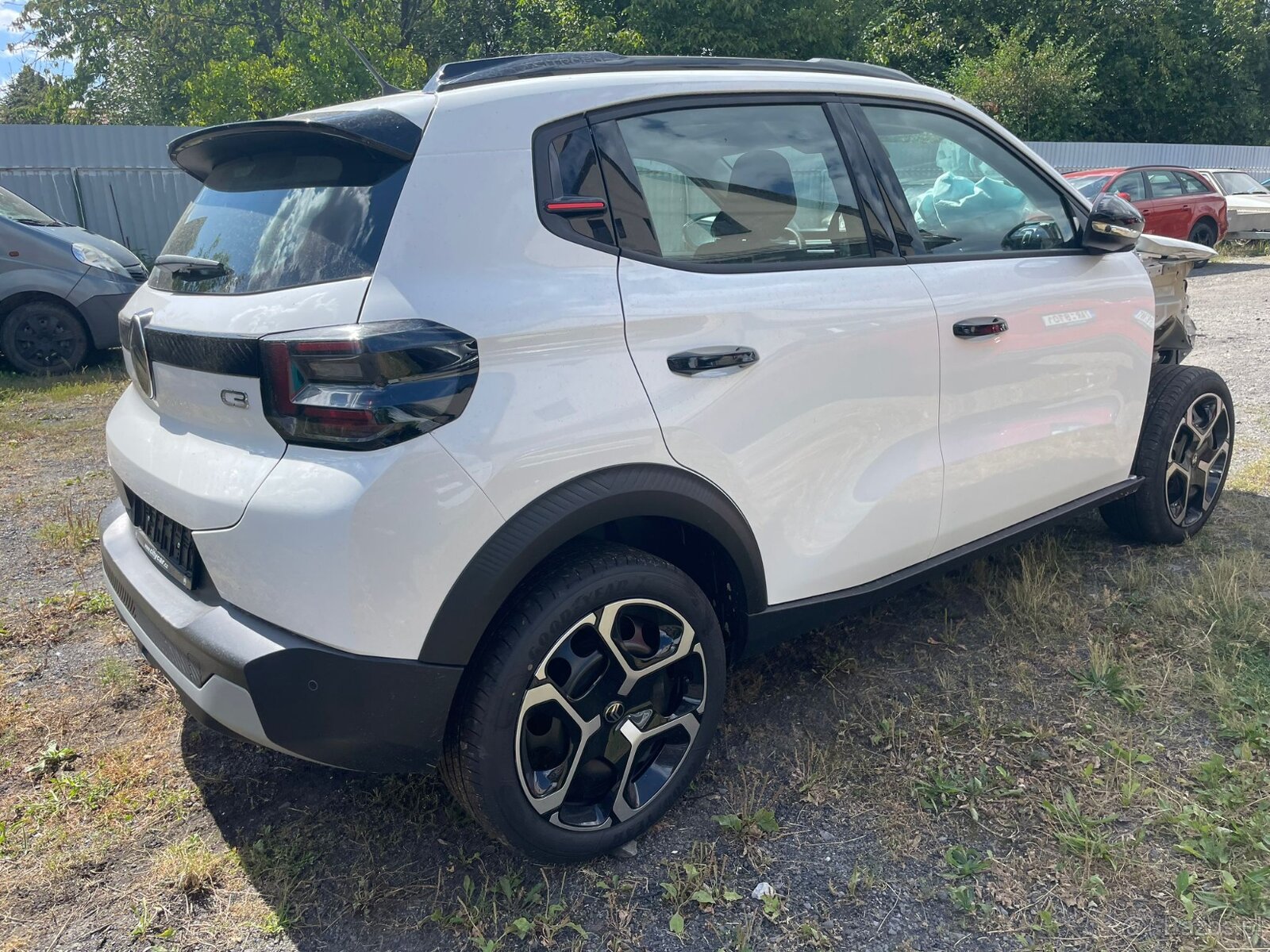 Citroen C3 1.2i 74kw, r.2025, klimatyzacja - 2