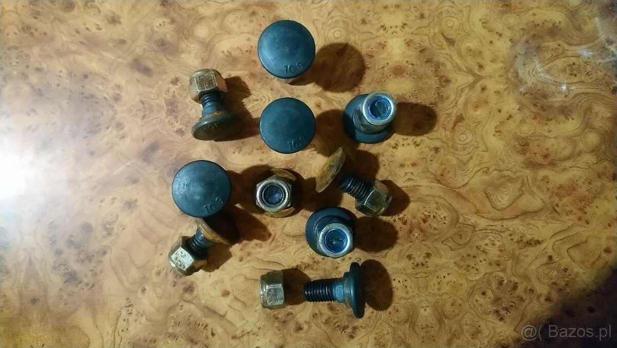 Śruba nożyka z nakrętką KT56785000, KT56403000, KT56403100 - 2