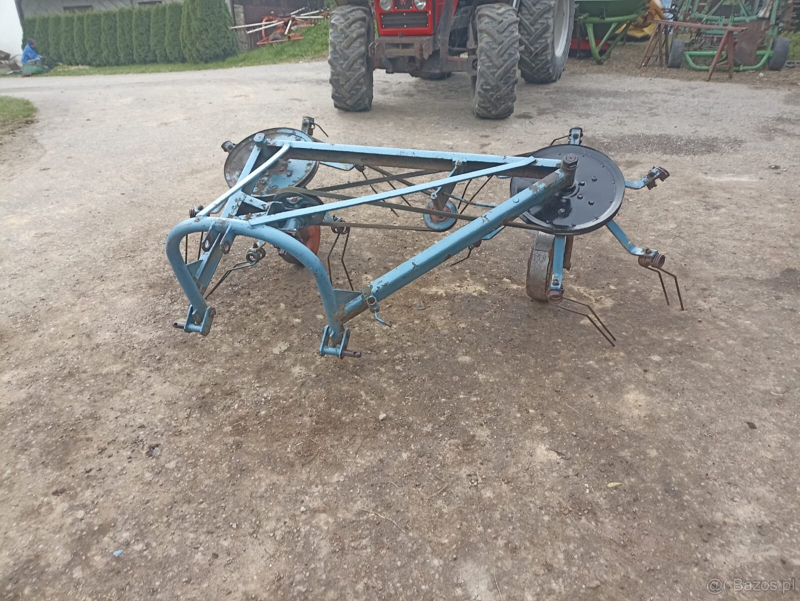 Pająk przetrząsacz karuzelowy polski do siana - 2