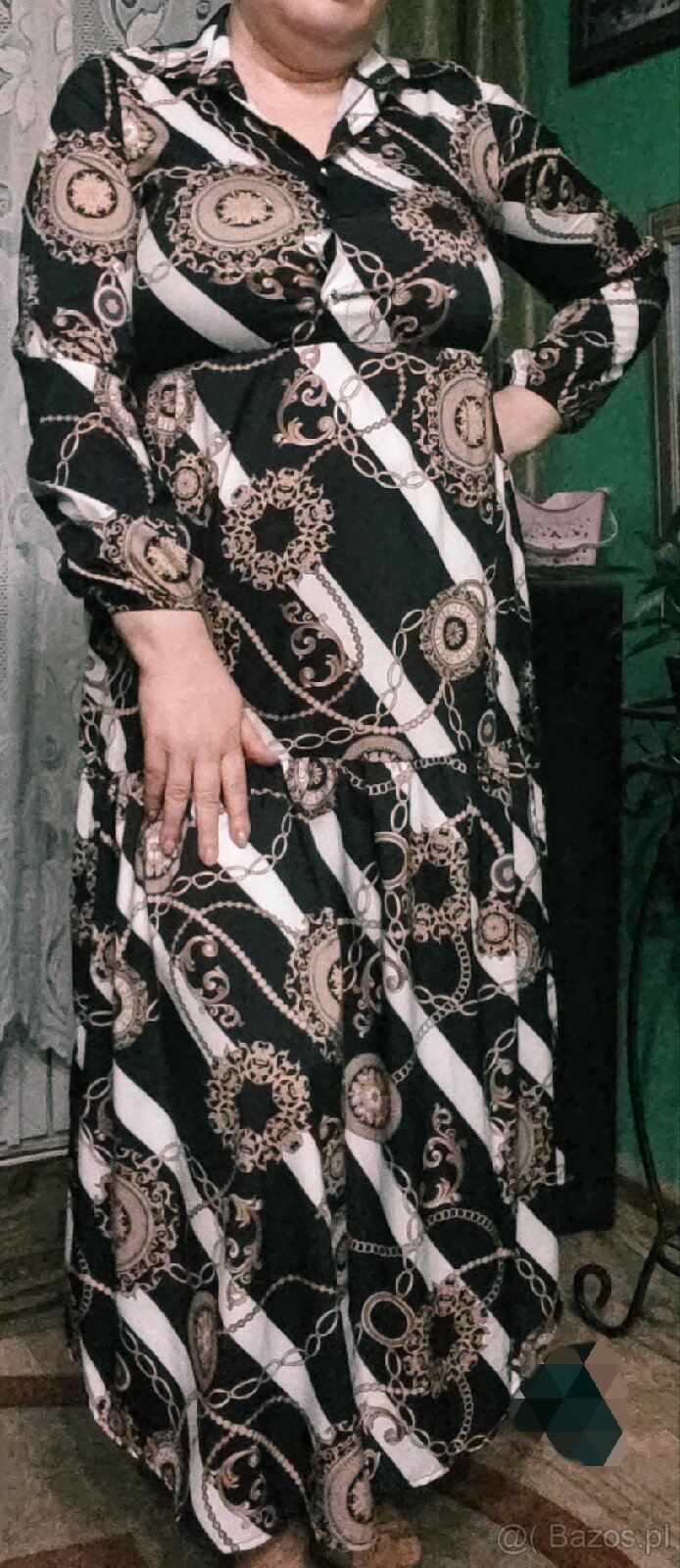 Długa luźna sukienka. Góra zapinana na guziki - 2