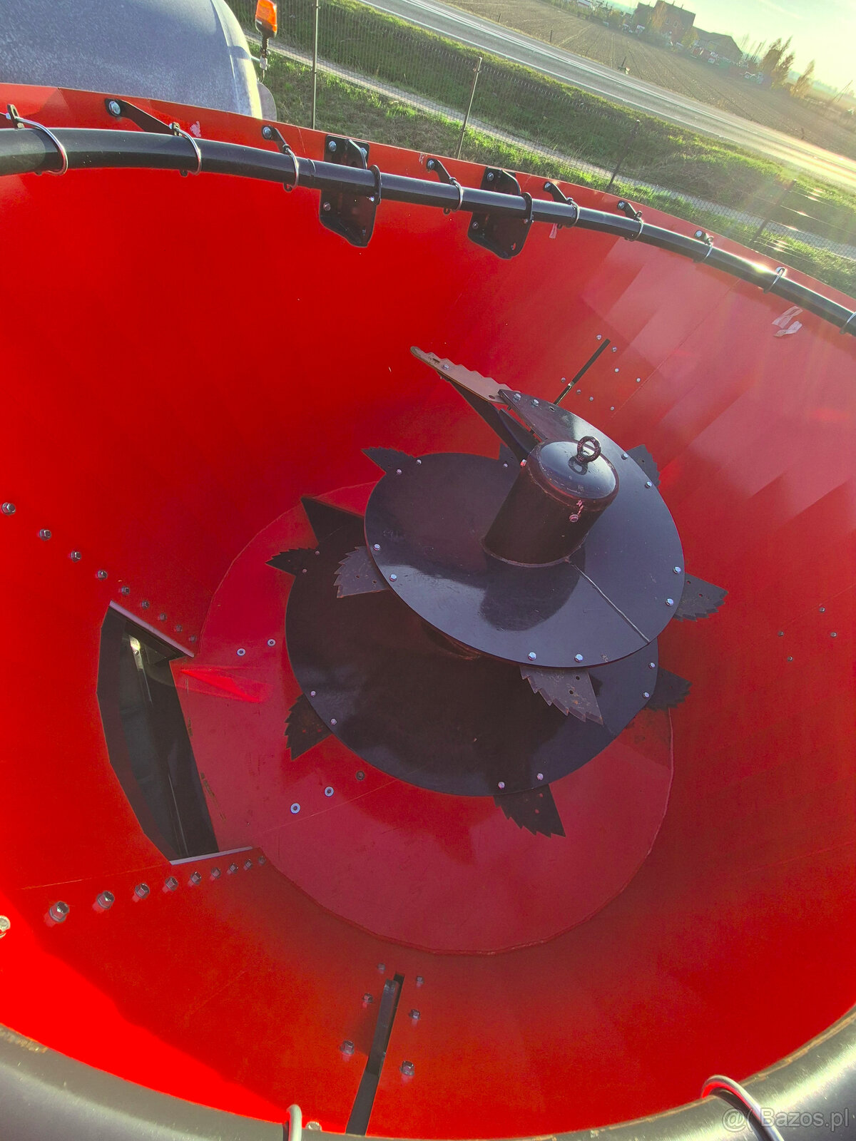 Wóz paszowy AGL 8m3 z tasmą z przodu paszowóz z łyzką do zał - 2