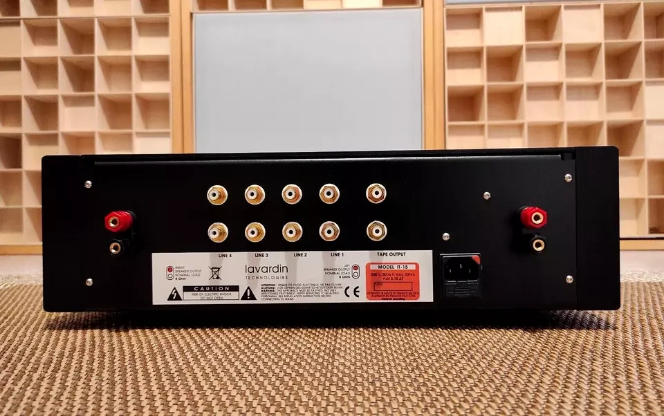 LAVARDIN IT-15 ( Price : 2200 EUR ) - 2