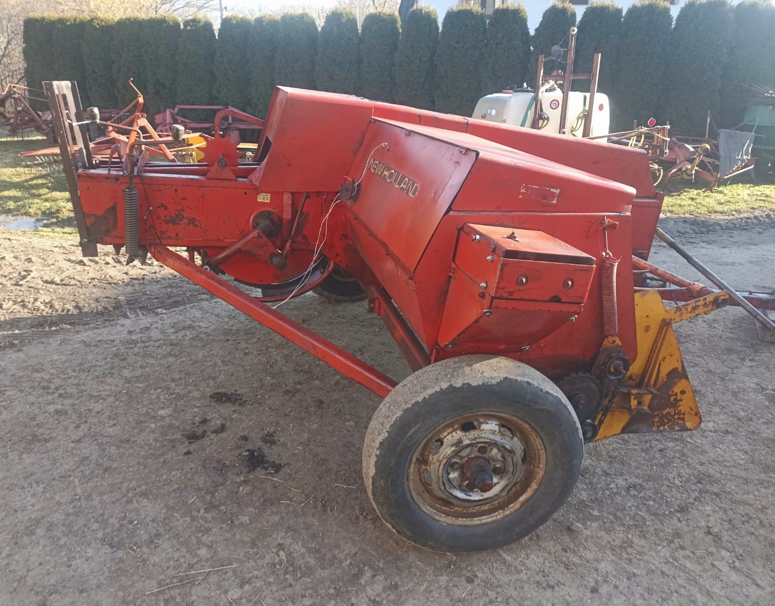 Prasa kostkująca New Holland Super 65 - 2