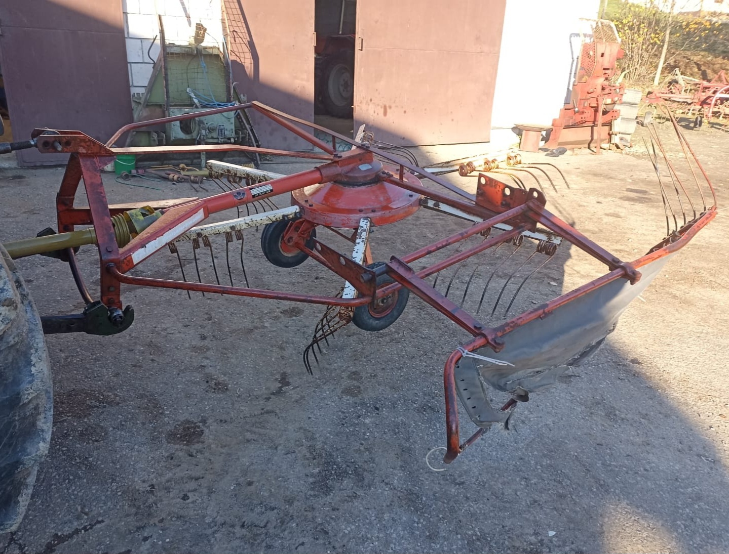 Zgrabiarka karuzelowa Deutz-Fahr - 2