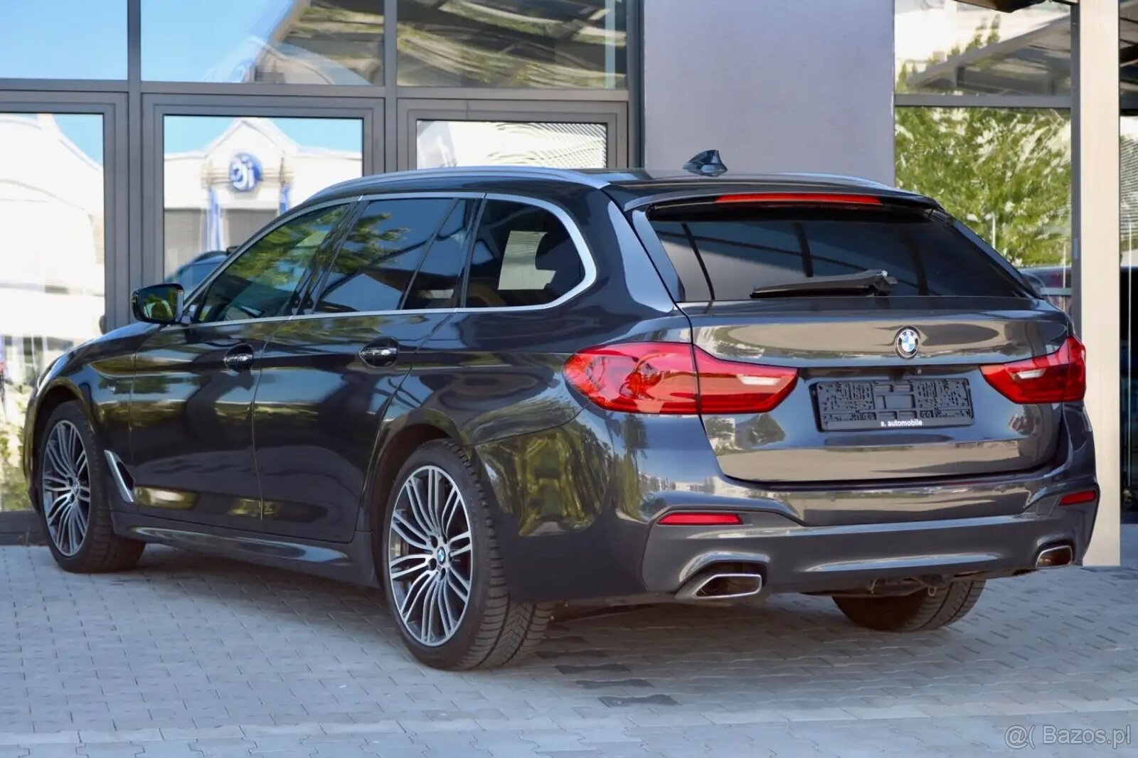 2018 BMW 520d Touring M Sport - 2