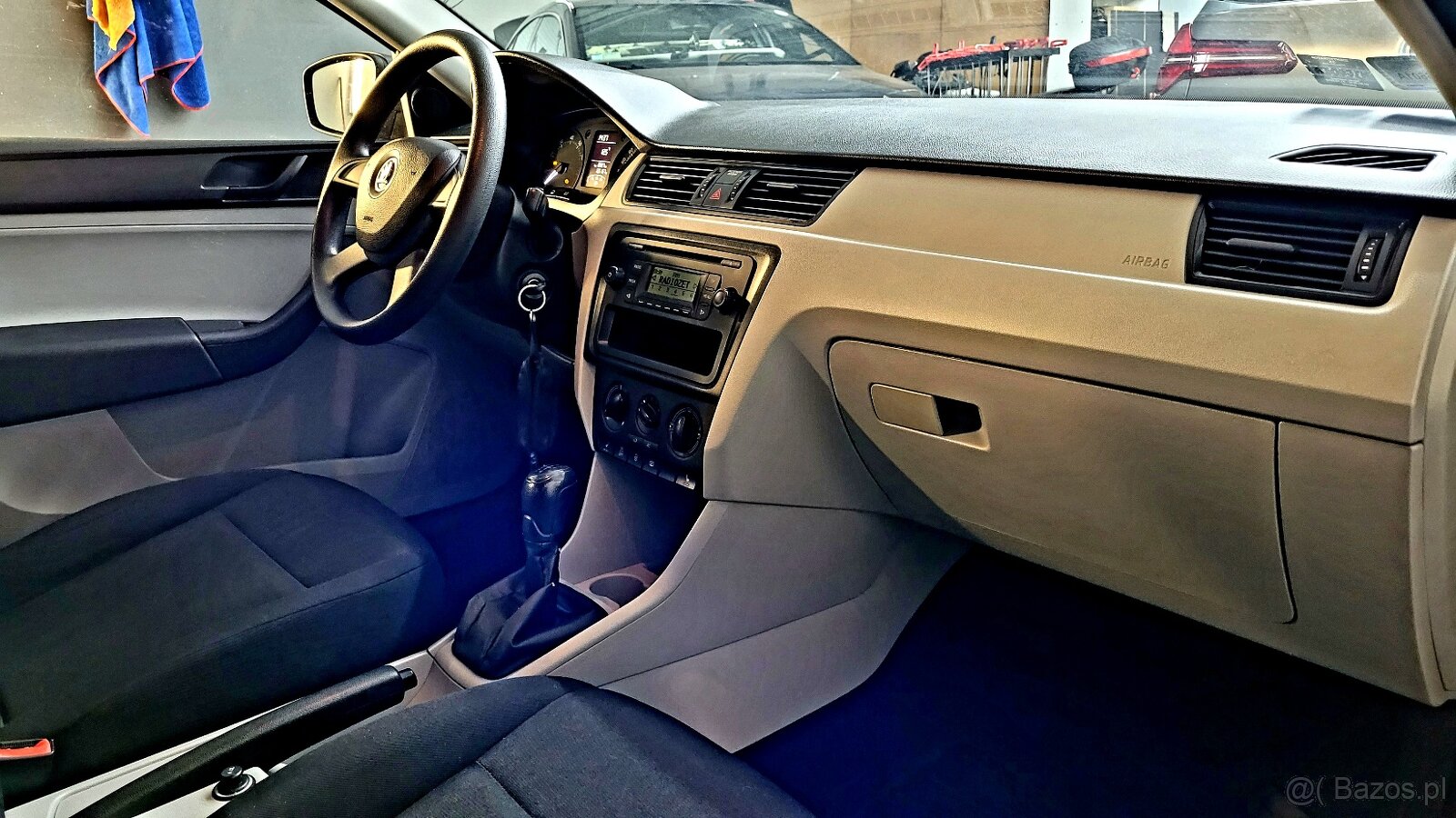 UWAGA CUDOSkoda Rapid w benzynie135 tys.PRZEBIEGUSalon PL - 2