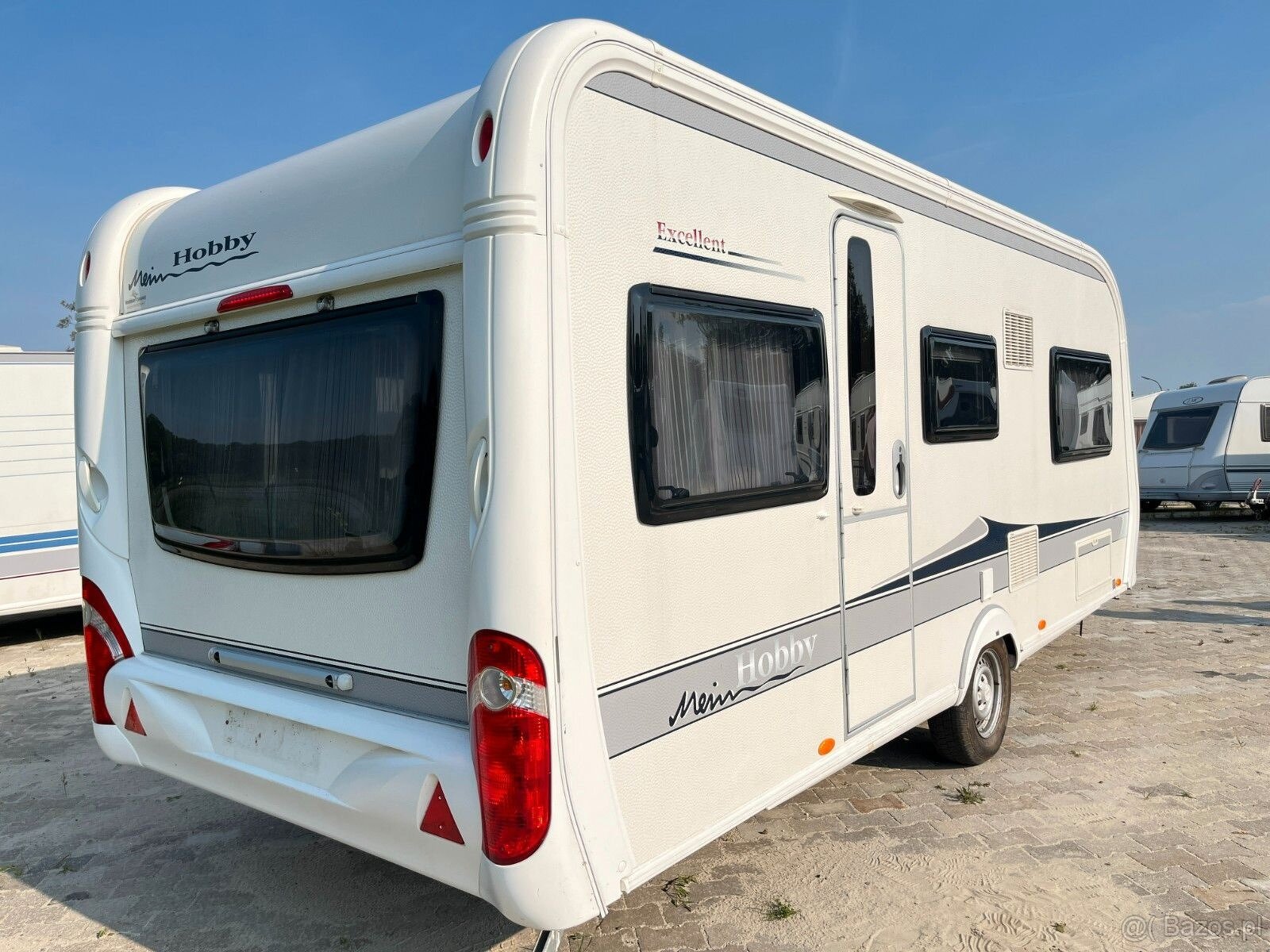 Przyczepa Kempingowa Hobby EXCELLENT 495 UL -1300kg,4osób - 2