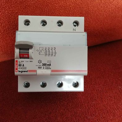 wyłącznik różnicowo-prądowy 80 A In=300 mA - 2