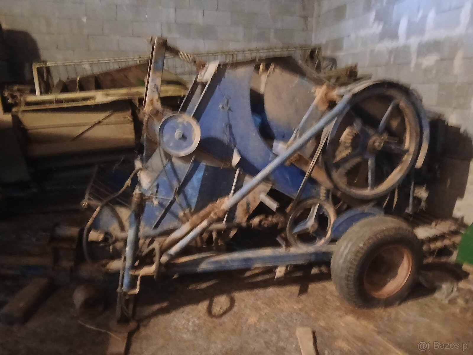 vysokotlaký lis na malé hranaté balíky - 2