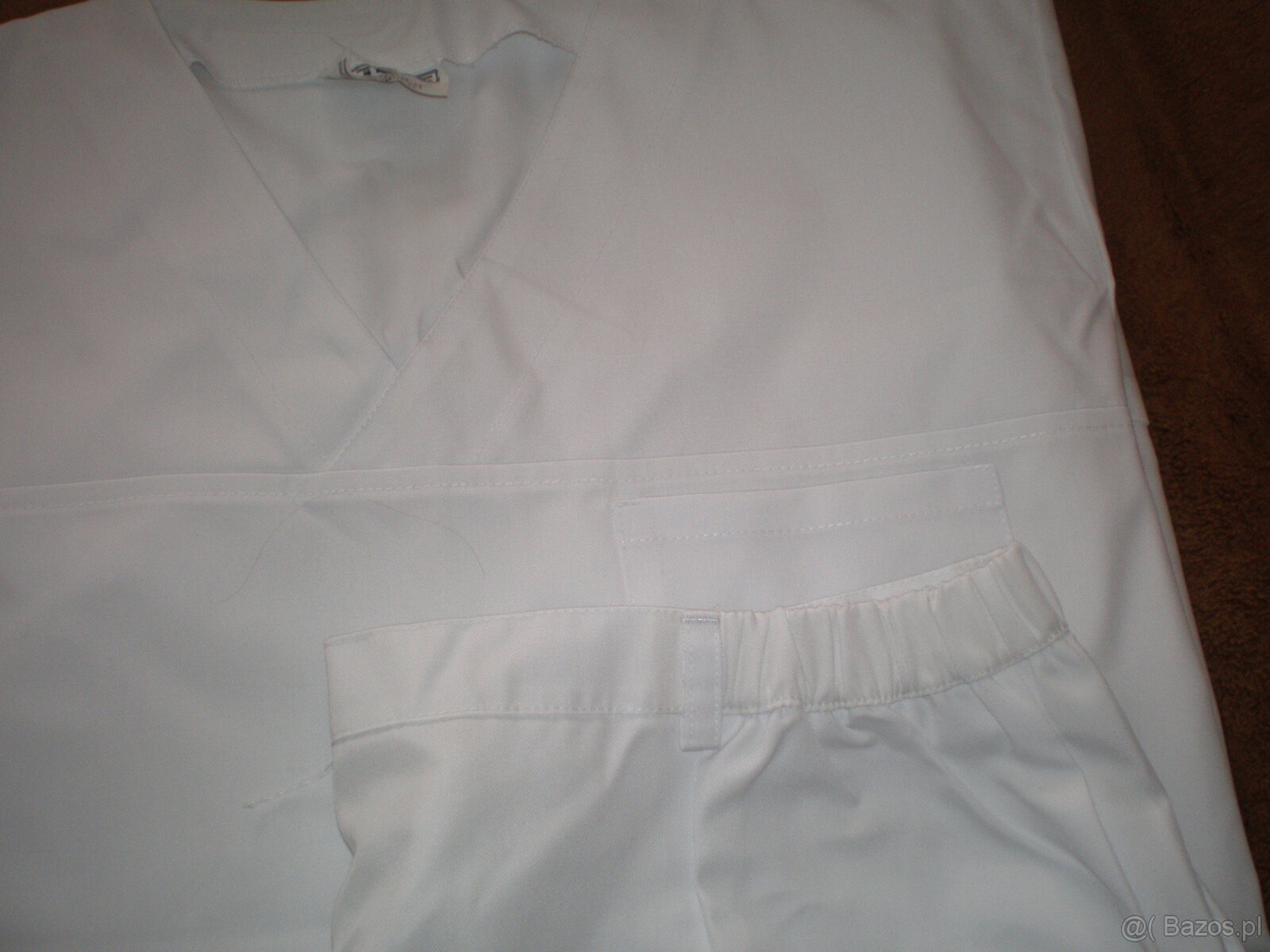 Sprzedam męski tzw. mundurek medyczny rozmiar 56 nowy, cena - 2