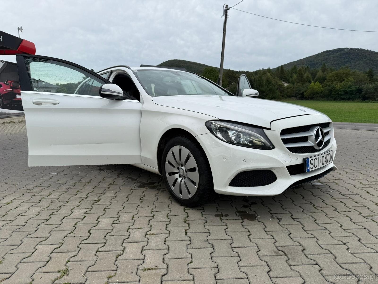 Mercedes-Benz 220 D 4MATIC - 2