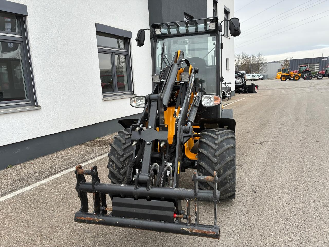 JCB 403 PLUS AGRI HL – ładowarka przegubowa - 2