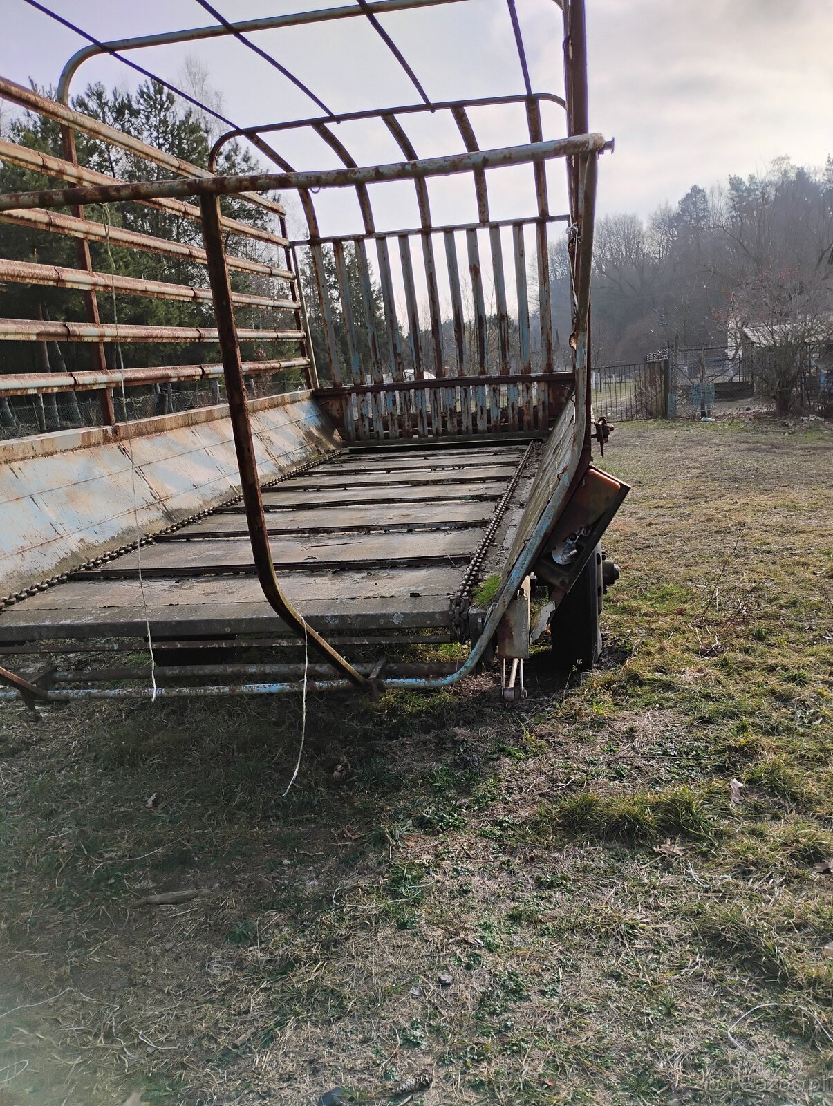 Sprzedam przyczepę samozbierajaca - 2