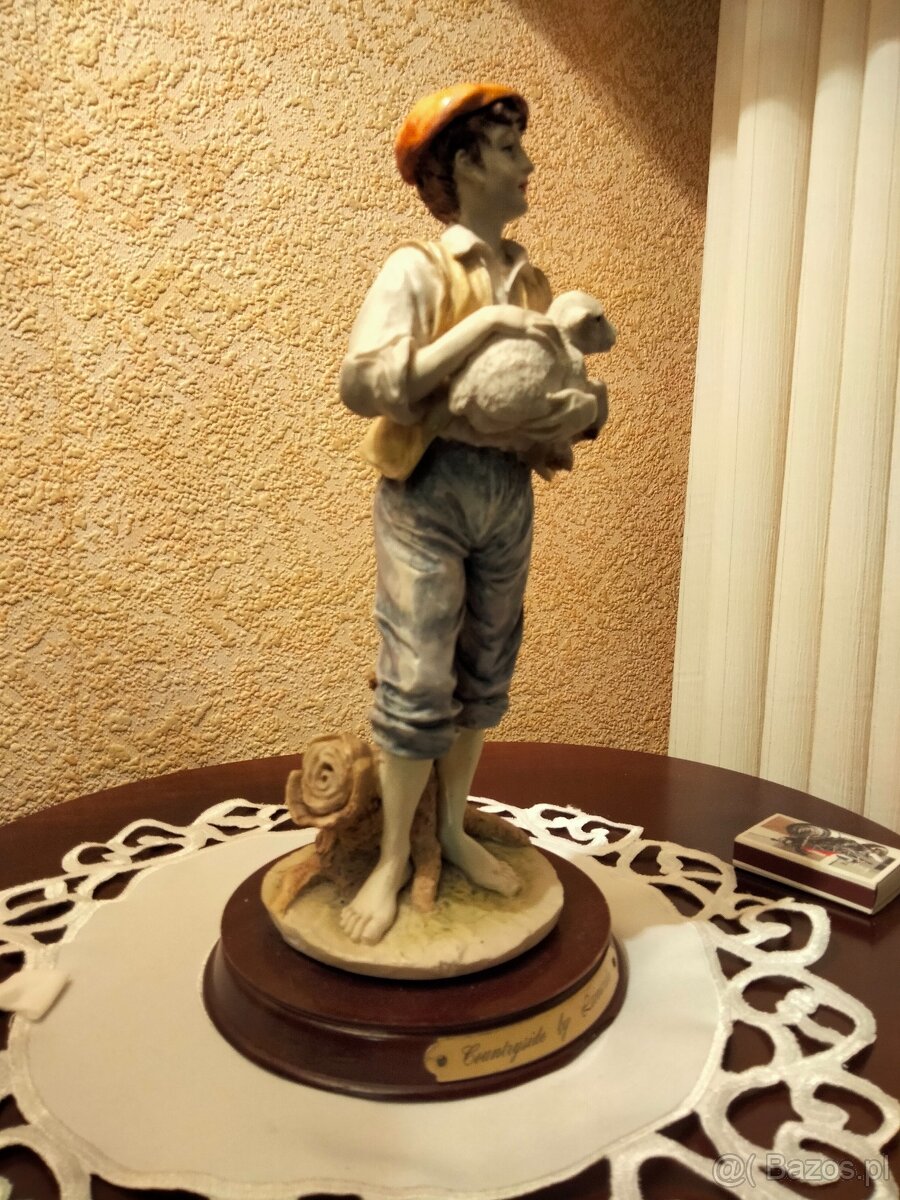 Duża figura Leonardo Chłopiec z owieczką - 2