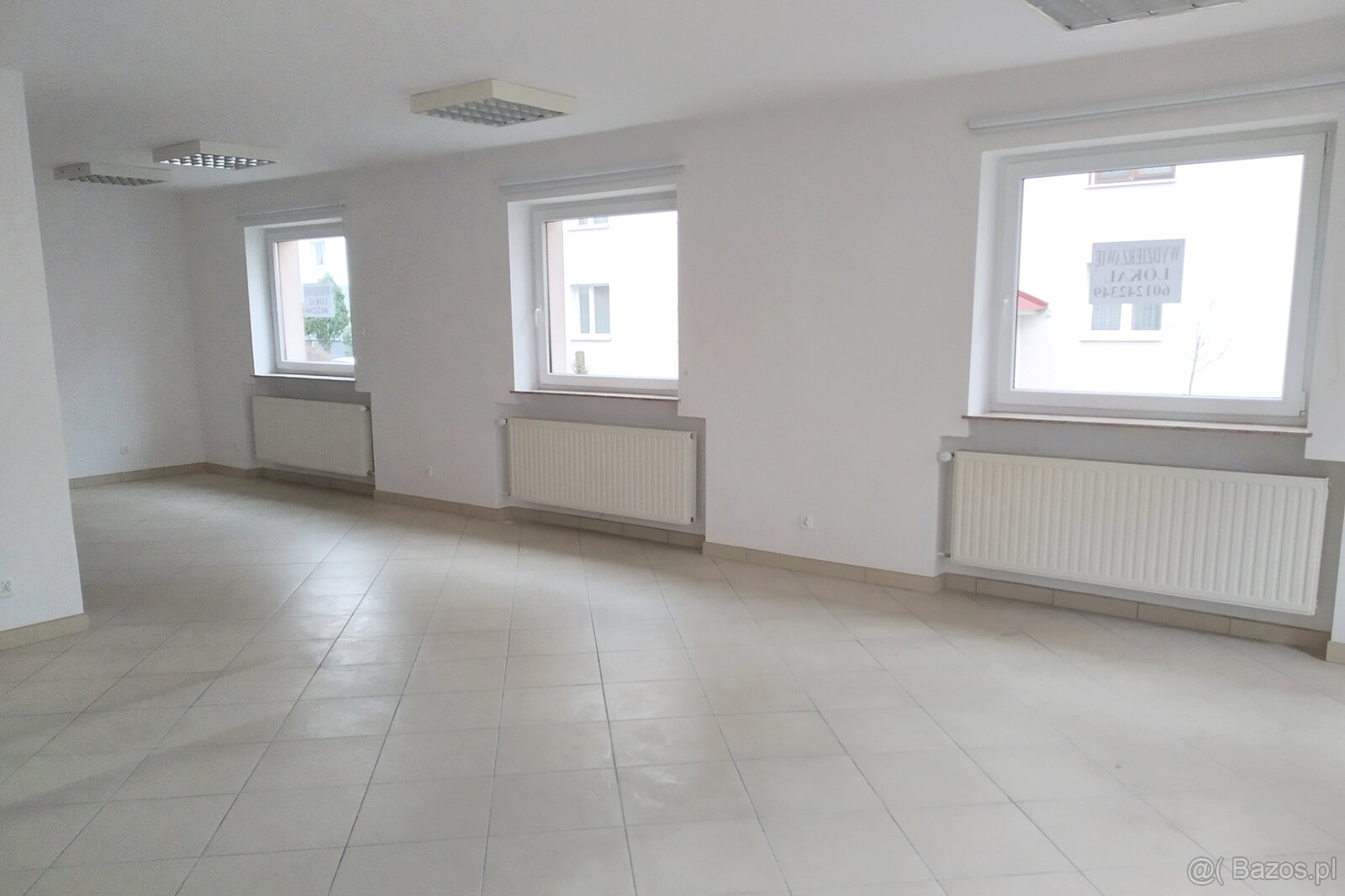 Sprzedam lub wynajmę ładny lokal dobry punkt w Słupcy - 2