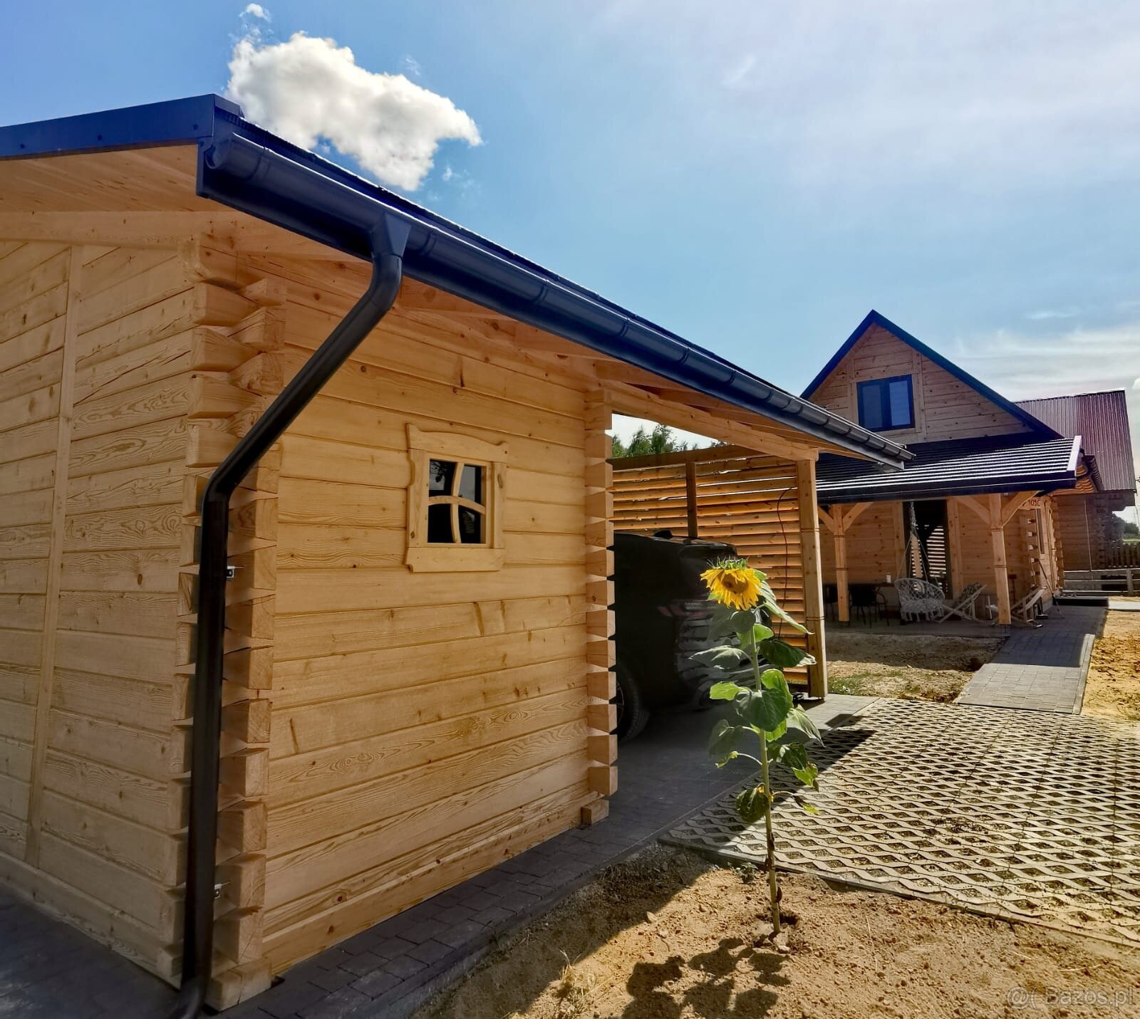 Do sprzedania drewniany domek położony na zielonym Roztoczu. - 2