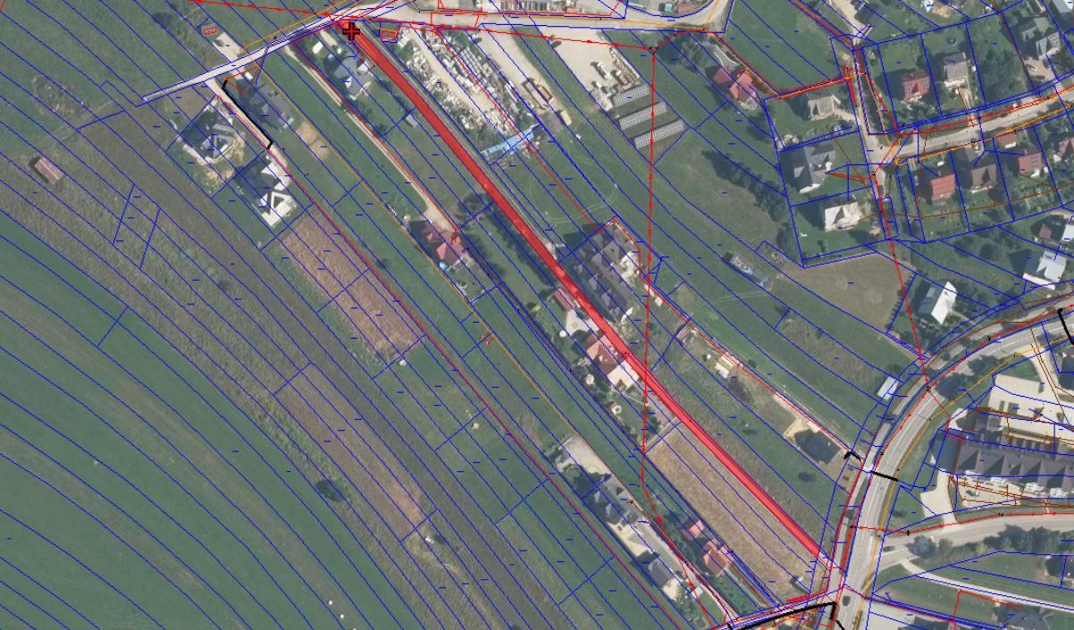 1/2 w nieruchomości gruntowej wraz z udziałem w drodze - 2