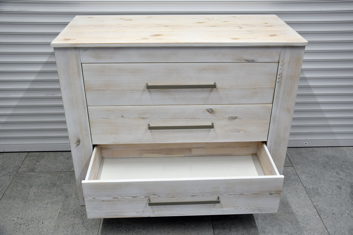 komoda sosnowa z szufladami - jak nowa - 2