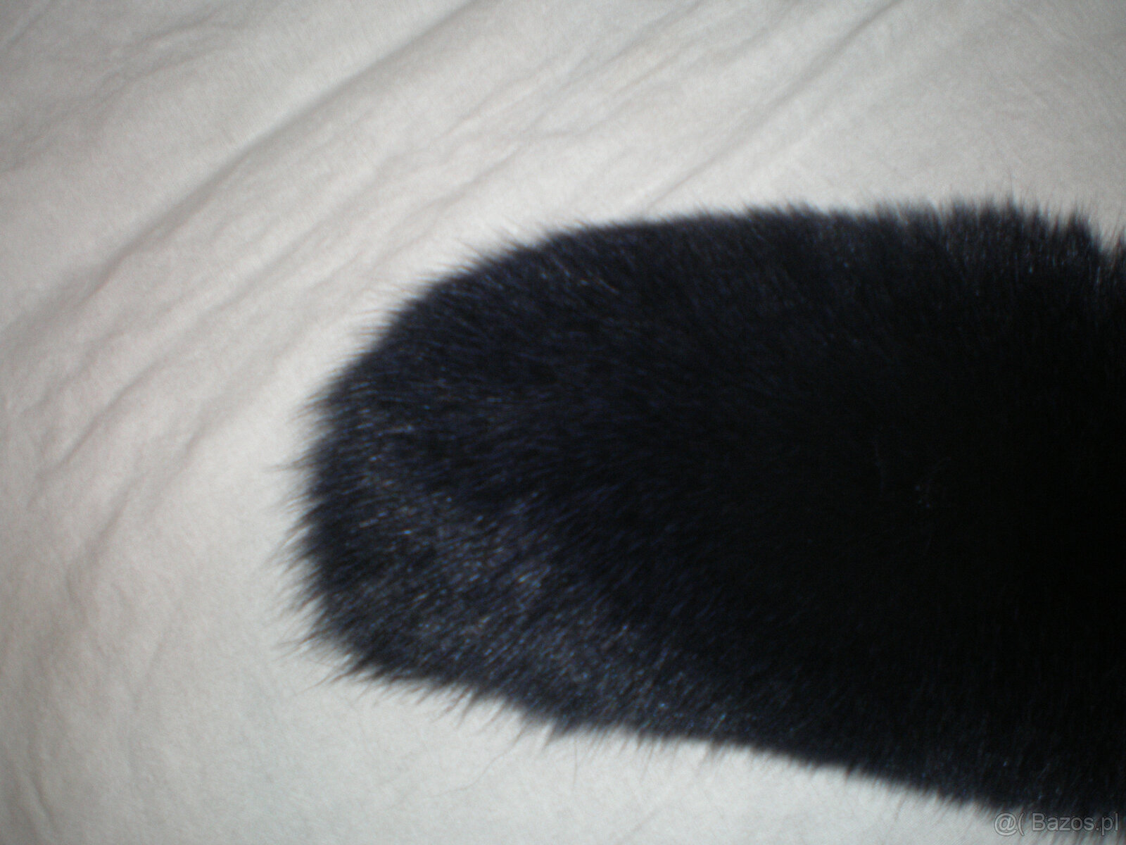 Sprzedam kołnierz koloru granatowego, długość 74 cm. - 2