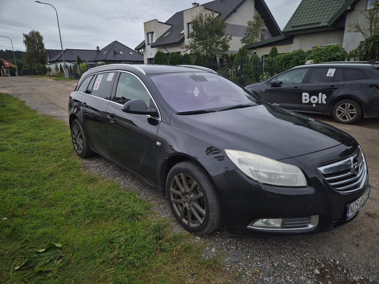 Opel Insignia Sports Tourer SW - 2