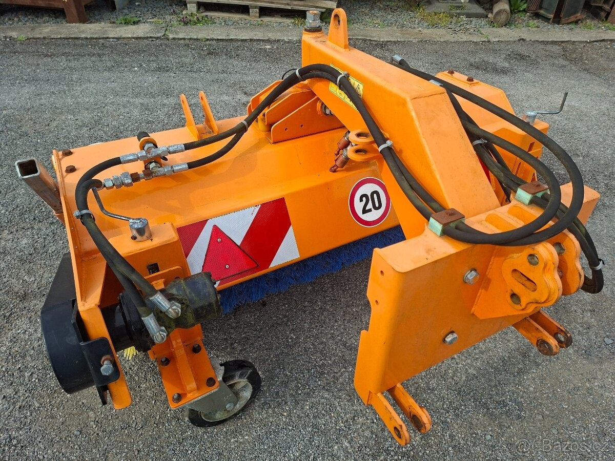 Przednia szczotka do ciągnika ZAR 14 - 2