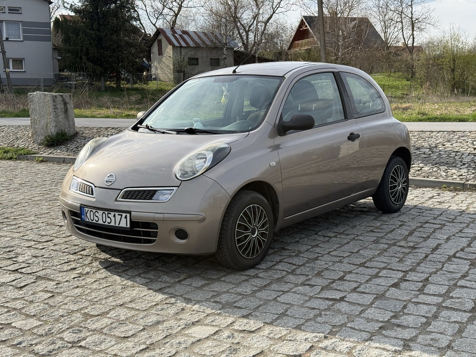 Nissan Micra - 2