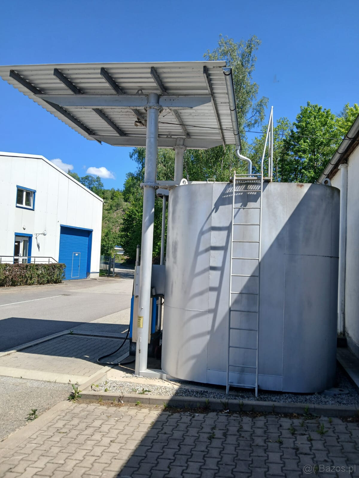 Sprzedam zbiornik NM z dystrybutorem - 2