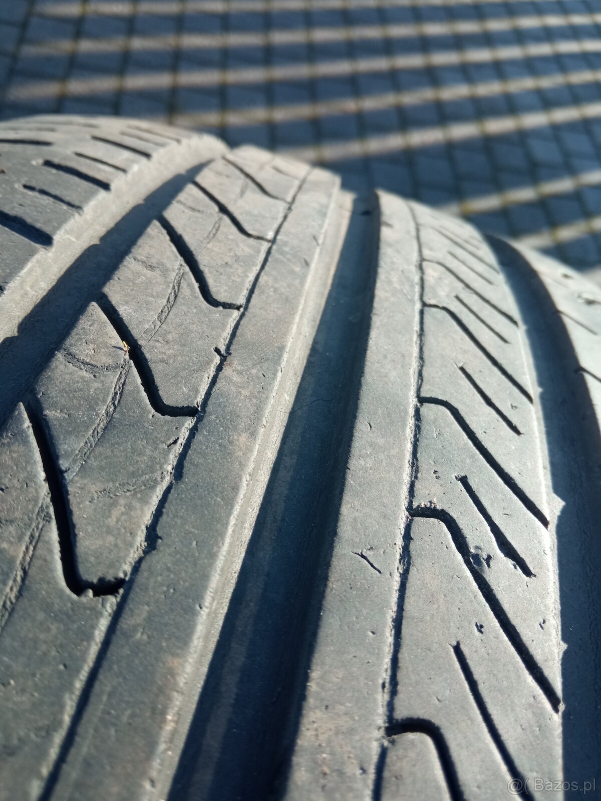 opony 215/55/17r GT CHAMPIRO FE1 nie naprawiane bieżnik ok 7 - 2