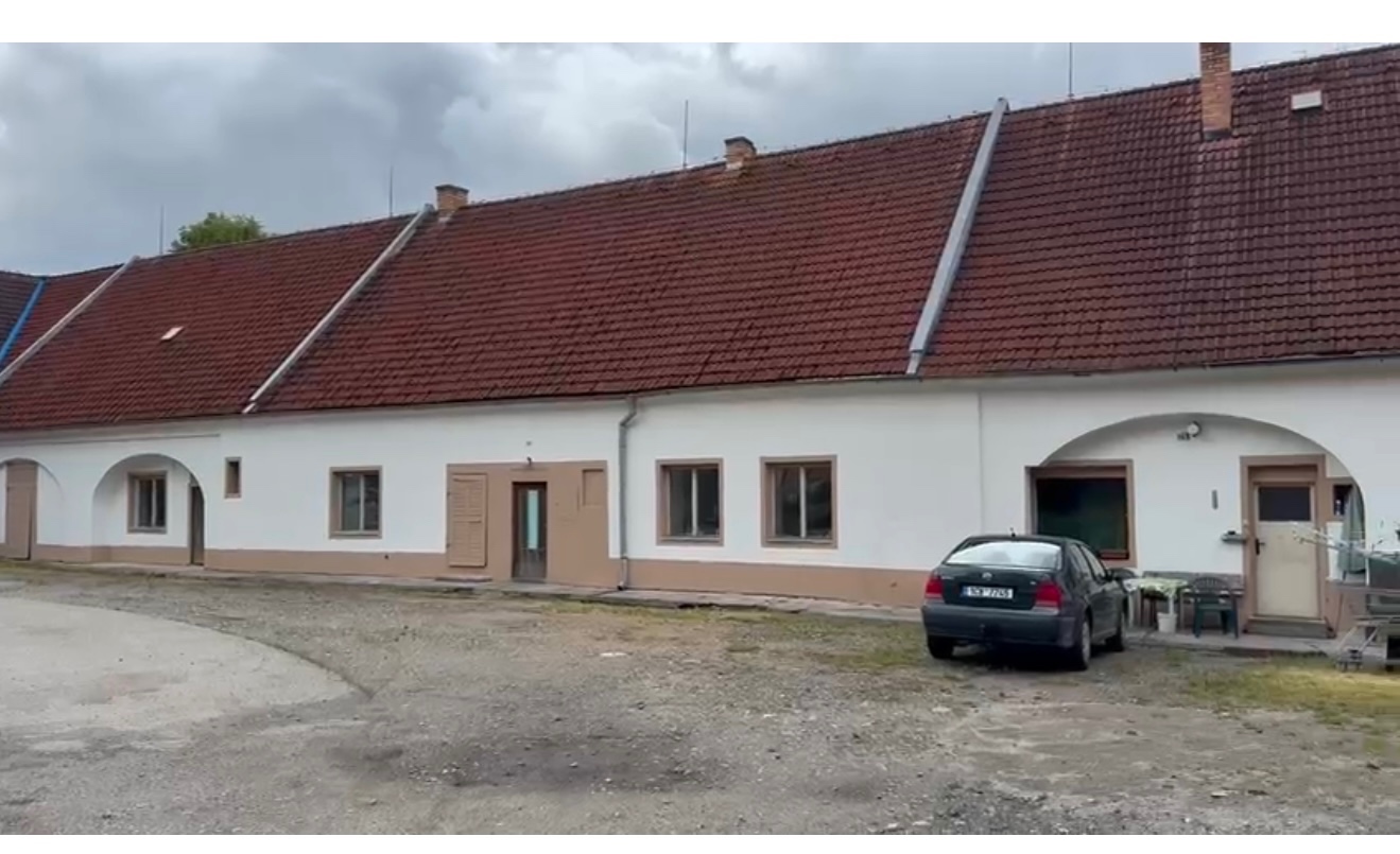 Projekt deweloperski w Czechach: Historyczna posiadłość z po - 2