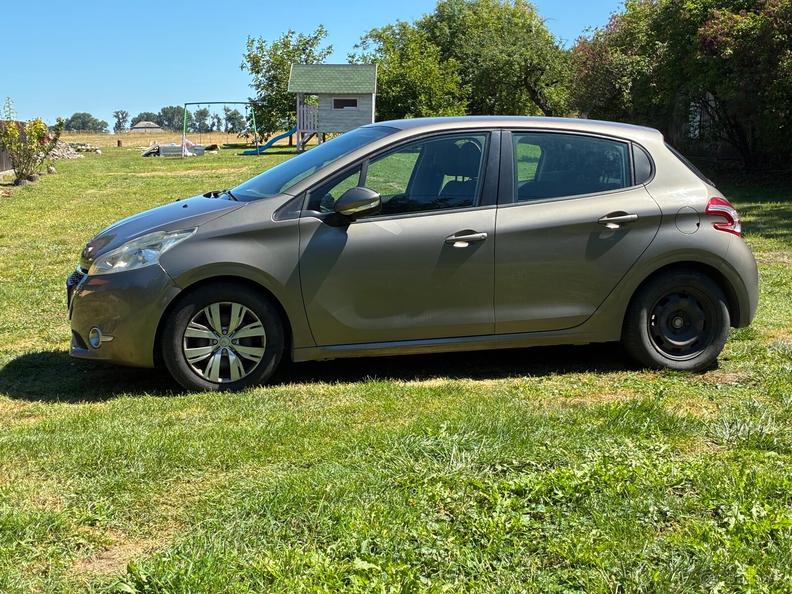 Peugeot 208 - 2